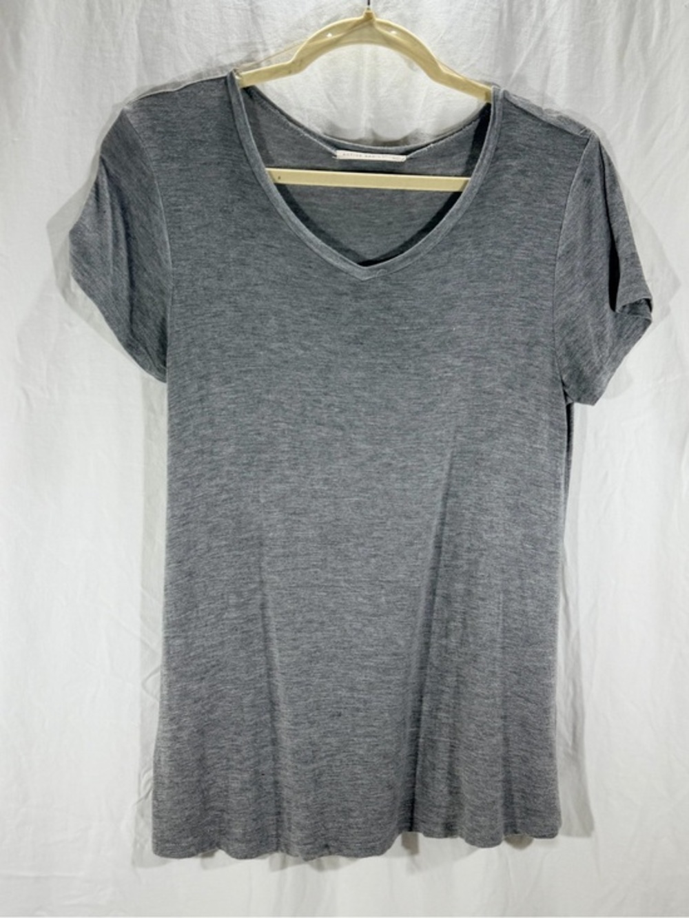 Active Basic Women's Heather Gray V-Neck Short Sleeve Tee